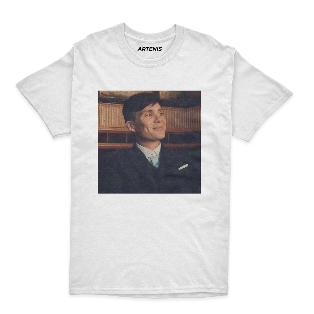 Remera Tommy Shelby Sonriendo Peaky Blinders 1 Remera Tommy Shelby Sonriendo Peaky Blinders